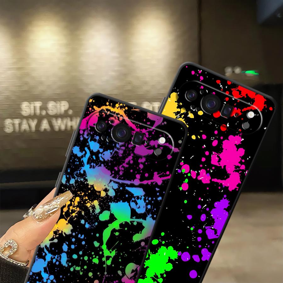Rainbow Paint Splatters Funda  - огляд і ціна Google Pixel 9